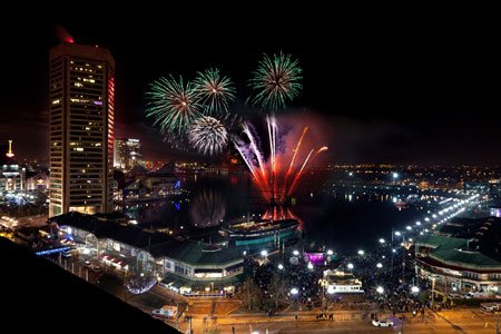 Baltimore’s New Year’s Eve Spectacular rings in 2015 at the Inner Harbor