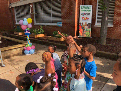 Dole and ShopRite Partner Bring Special Learning Garden to School