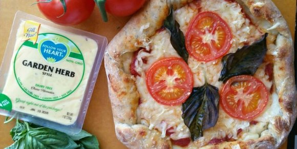 Meatless Monday: Stuffed Crust Tomato Basil Pizza With Vegan Mozzarella