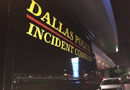 Dallas sniper attack: 5 officers killed during protests against police