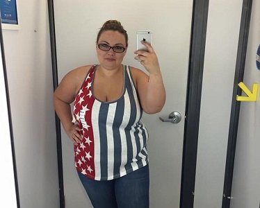 Plus-size customer stands up to body shaming in Old Navy