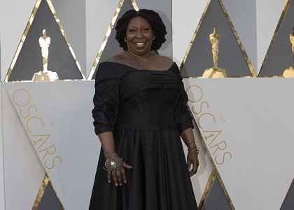 Oscars 2016: Company cops backlash for confusing Oprah with Whoopi